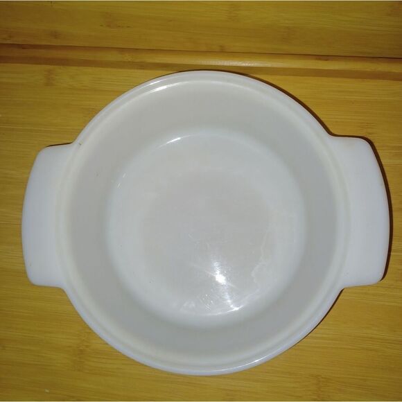 Vintage Anchor Hocking Fire King Oven 2 QT White Ribbed Casserole Dish Bowl - Picture 10 of 10